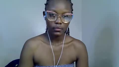 Tashy online show from November 13, 2025, 7:24 pm