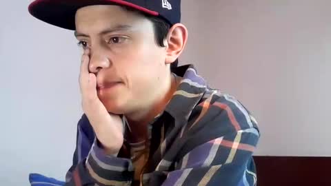 sr_bolaiinas online show from December 10, 2024, 6:49 pm