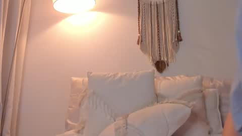 Sophie 3 online show from December 17, 2024, 1:29 am