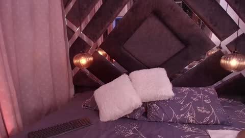 samantha online show from February 8, 2025, 7:16 pm