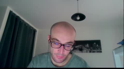 Snapshot of ssenzo chatting on December 23, 2024, 2:17 pm ssenzo online show from December 23, 2024, 2:17 pm