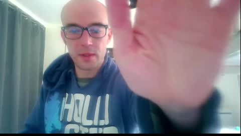 Snapshot of ssenzo chatting on January 5, 2025, 8:43 am ssenzo online show from January 5, 2025, 8:43 am