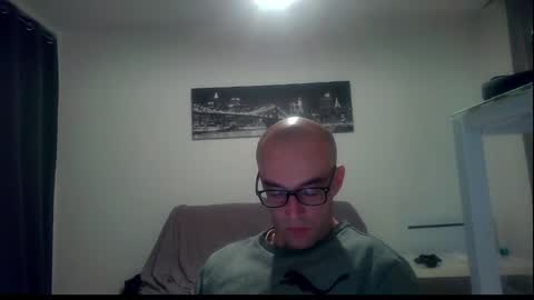 Snapshot of ssenzo chatting on January 28, 2025, 7:11 am ssenzo online show from January 28, 2025, 7:11 am