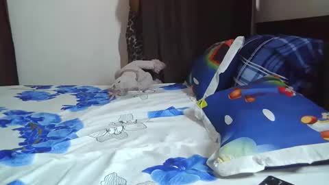 ssexxyred online show from March 4, 2026, 10:32 am