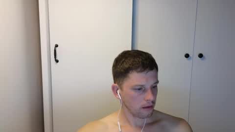 st1vemaster01 online show from October 14, 2025, 3:57 pm