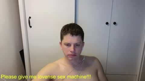 st1vemaster01 online show from April 17, 2026, 4:21 pm