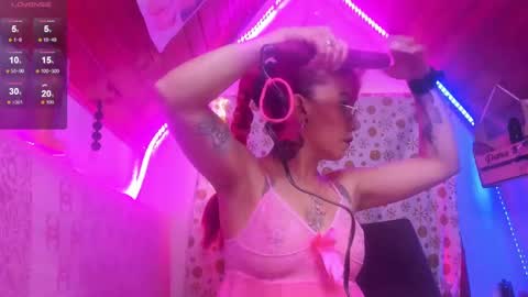 Snapshot of staacy37 chatting on January 10, 2025, 12:47 pm staacy online show from January 10, 2025, 12:47 pm