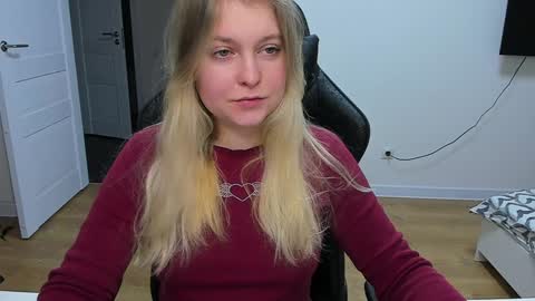 Stacy  online show from January 29, 2025, 7:32 pm