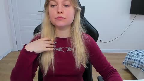 Stacy  online show from February 7, 2025, 9:58 am