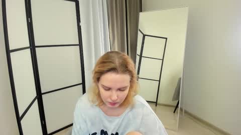 Stacy online show from November 30, 2025, 3:38 pm