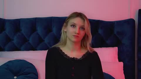 StacyEvances online show from February 19, 2026, 7:15 am