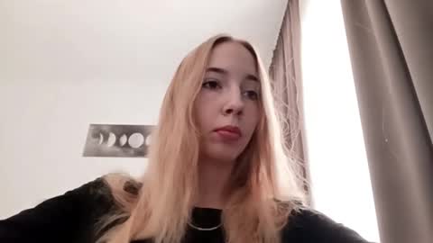 Mila online show from February 24, 2026, 6:11 am