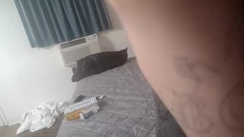 Straightupdownbad online show from February 13, 2026, 9:16 am