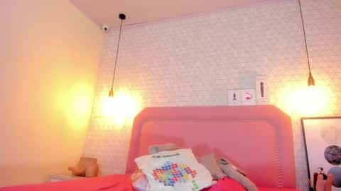 KEIMI  online show from March 7, 2025, 6:57 am