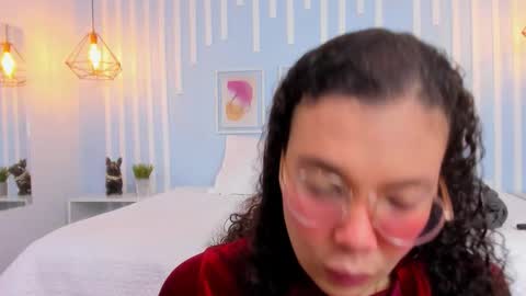 Stark Jones online show from October 5, 2025, 1:53 pm