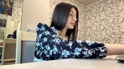 Kiki online show from June 7, 2026, 5:22 am