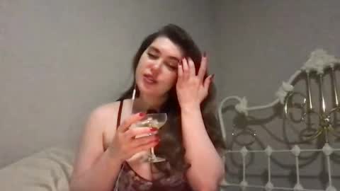 starletxx online show from March 3, 2026, 3:34 am