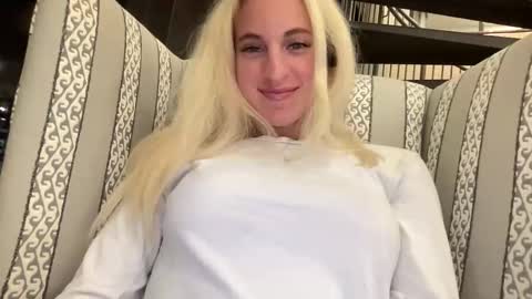 Snapshot of stassiethatsororitygirl chatting on October 21, 2025, 2:01 am Stassiethatsororitygirl online show from October 21, 2025, 2:01 am
