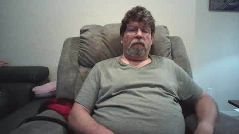 Snapshot of stee39341 chatting on November 9, 2025, 8:07 pm Send me pics or inquiries Stee393416 online show from November 9, 2025, 8:07 pm