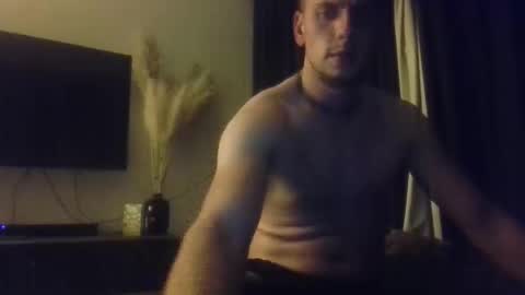 steefje2001 online show from November 28, 2025, 4:26 am