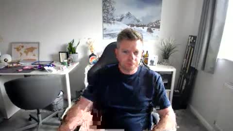 Snapshot of steelk2010 chatting on June 6, 2026, 10:09 am steelk2010 online show from June 6, 2026, 10:09 am