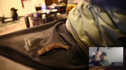 Snapshot of steelringshaft chatting on December 24, 2024, 10:17 pm Mikee online show from December 24, 2024, 10:17 pm