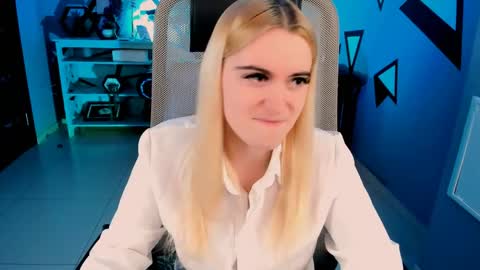 stef_nicks online show from March 27, 2026, 9:10 am