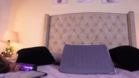 stefa_rosse online show from June 9, 2026, 7:03 pm