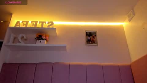 Stefa Gomez  online show from February 1, 2025, 11:54 am