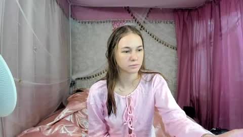 stefan_leila_bambi online show from May 25, 2026, 3:40 pm