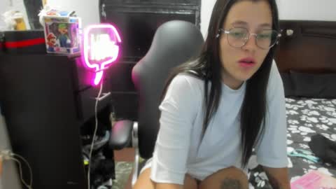 Snapshot of stefan_litleee chatting on April 7, 2026, 1:50 am julieth-cancer online show from April 7, 2026, 1:50 am