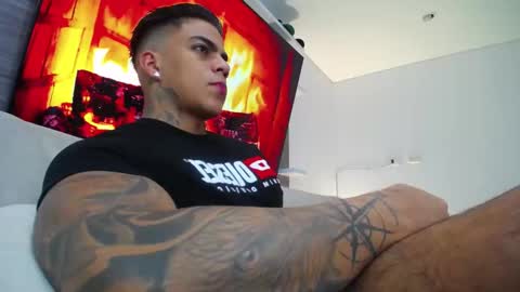 Snapshot of stefan_macallan chatting on February 11, 2026, 2:49 am Macallan online show from February 11, 2026, 2:49 am