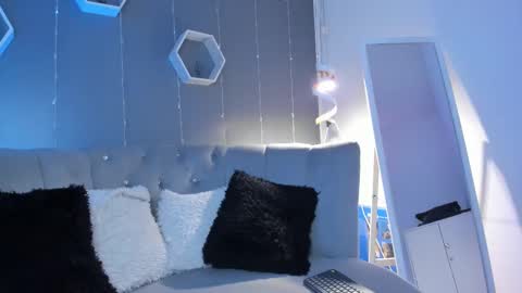 Stefania  online show from March 4, 2025, 2:38 am