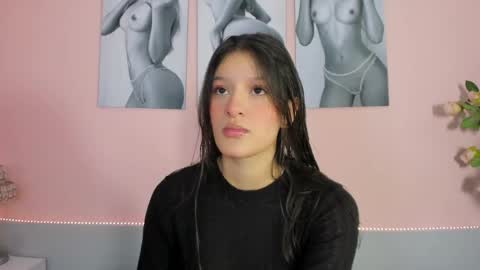 Snapshot of stefany_gonzales_ chatting on May 12, 2026, 12:13 pm Stefany online show from May 12, 2026, 12:13 pm