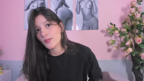 Snapshot of stefany_gonzales_ chatting on June 5, 2026, 12:22 pm Stefany online show from June 5, 2026, 12:22 pm