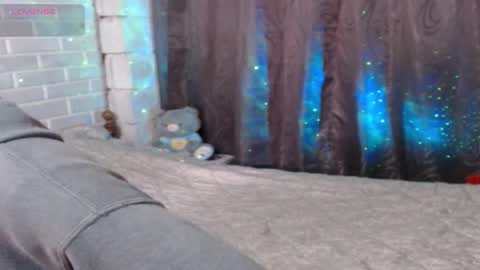 stefany_pablo1 online show from October 23, 2025, 12:26 pm