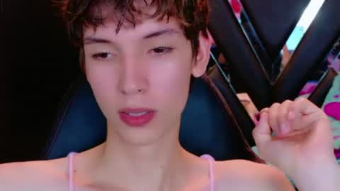 stefany piink online show from June 13, 2026, 4:27 pm
