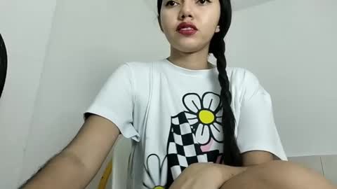 stefany online show from February 10, 2025, 5:47 am