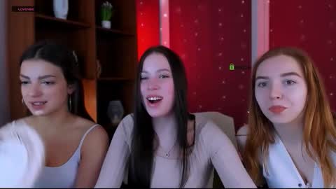 Snapshot of stella_flower chatting on February 8, 2026, 6:28 am stella_flower online show from February 8, 2026, 6:28 am