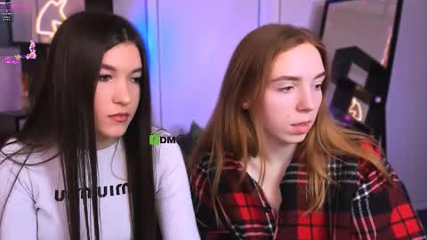 Snapshot of stella_flower chatting on March 2, 2026, 12:56 pm stella_flower online show from March 2, 2026, 12:56 pm