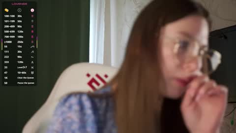 Stella online show from September 17, 2025, 8:49 am