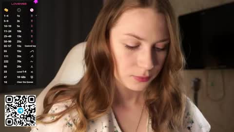 Snapshot of stella_of_steel chatting on May 13, 2026, 11:07 am Stella online show from May 13, 2026, 11:07 am
