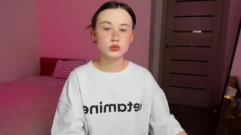 stella_sunny online show from November 2, 2025, 12:46 am