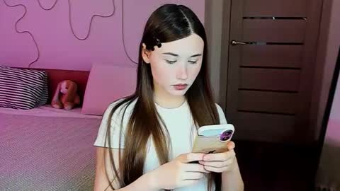 stella_sunny online show from December 16, 2025, 1:43 am