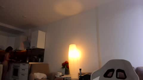 Snapshot of stella_vans chatting on February 20, 2025, 11:53 am Asella online show from February 20, 2025, 11:53 am