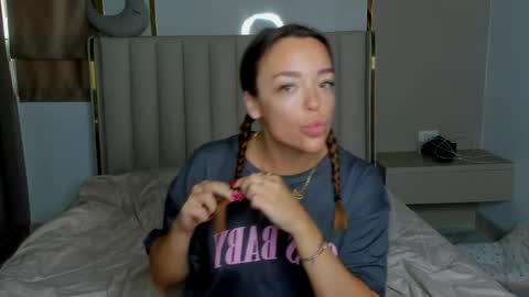 stella online show from April 5, 2026, 12:08 am