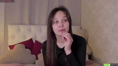 Stella online show from May 2, 2026, 8:30 am
