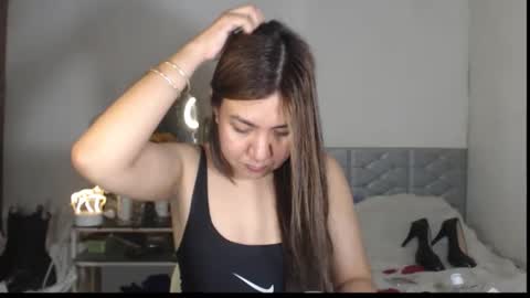 Stella online show from November 7, 2025, 6:41 pm