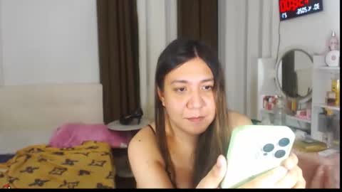 Snapshot of stellahugets chatting on April 29, 2026, 5:52 pm Stella online show from April 29, 2026, 5:52 pm