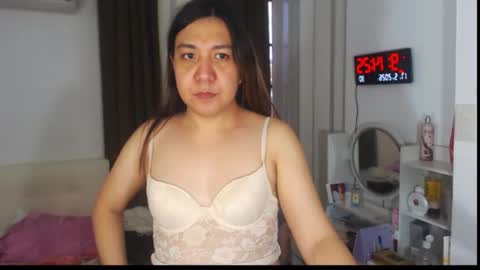 Snapshot of stellahugets chatting on May 17, 2026, 1:14 am Stella online show from May 17, 2026, 1:14 am